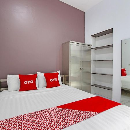 Super Oyo Capital O 91665 D'Prof Exclusive Guesthouse Σεμαράνγκ Εξωτερικό φωτογραφία