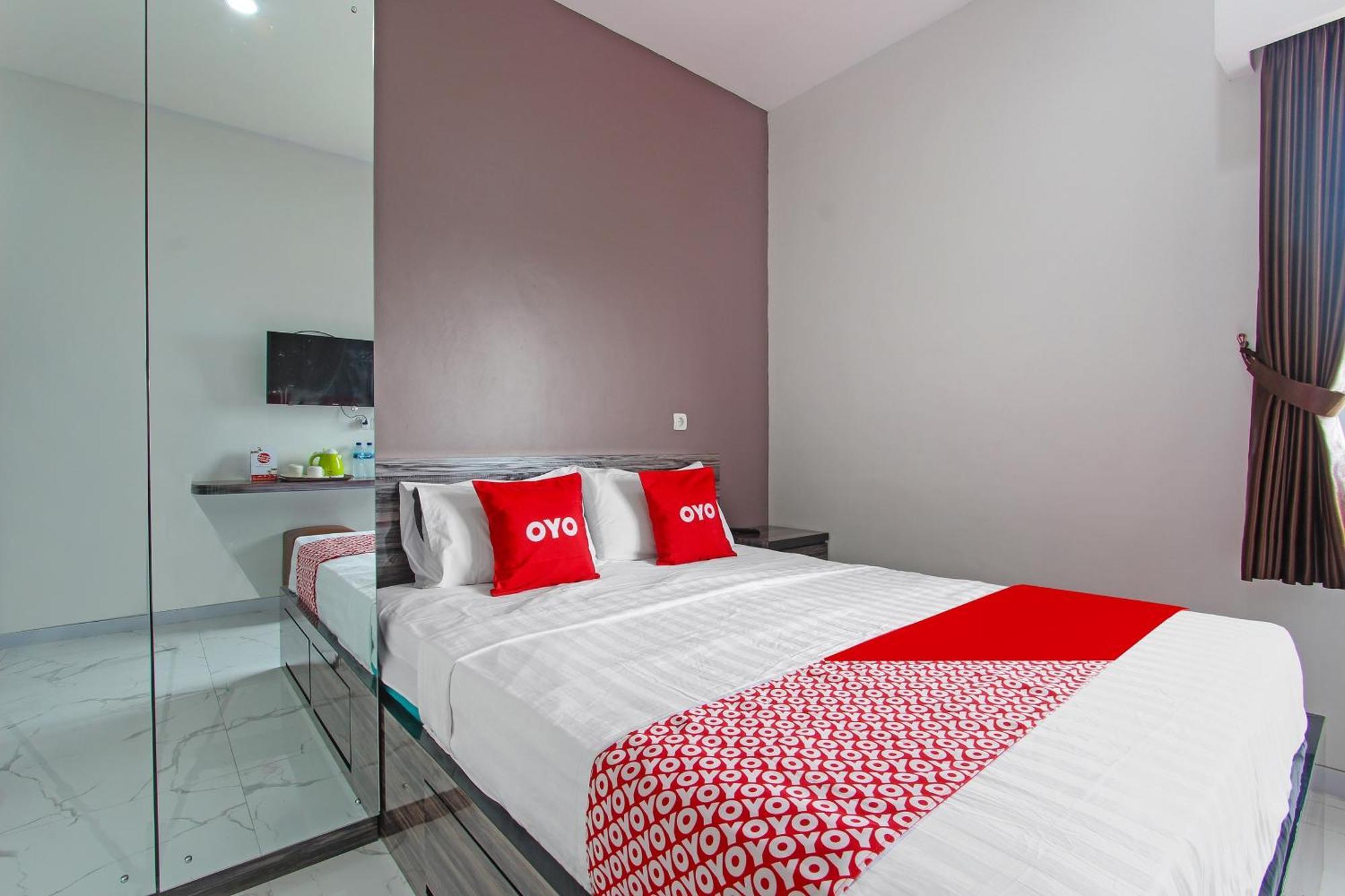 Super Oyo Capital O 91665 D'Prof Exclusive Guesthouse Σεμαράνγκ Εξωτερικό φωτογραφία